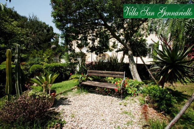 B&B Villa San Gennariello Portici Buitenkant foto